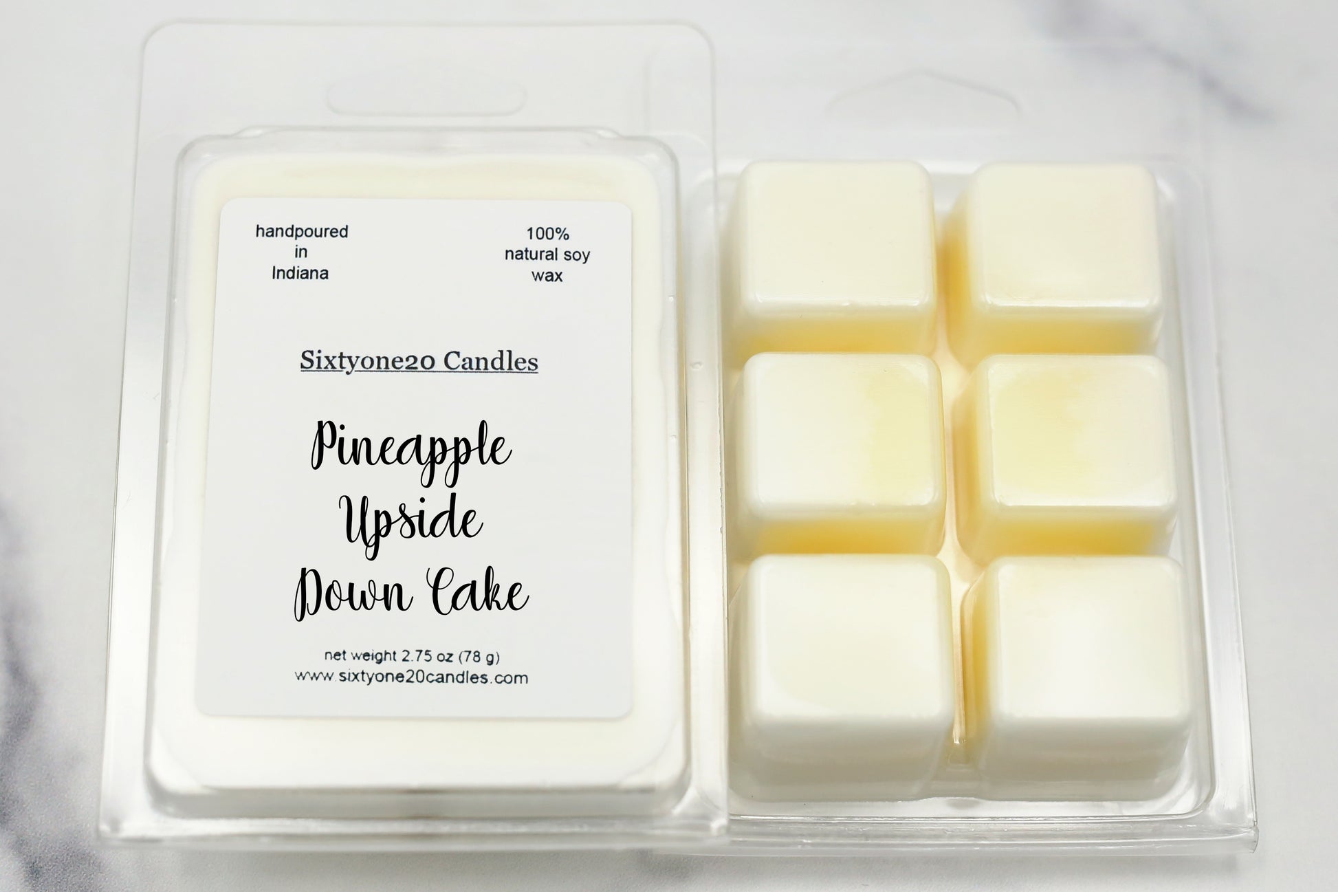 Natural soy wax melts labeled “Pineapple Upside Down Cake,” with a rich bakery scent of pineapple, vanilla cake, brown sugar, and butter.